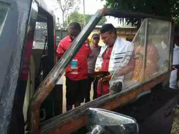 Nnamdi Kanu Drives A Combatant Car Manufactured By An Igbo Guy (Photos)
